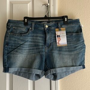 Levi stretch slimming shorts